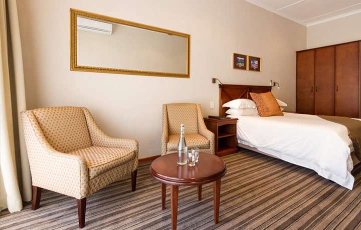 Avalon Springs - Classic Hotel Room